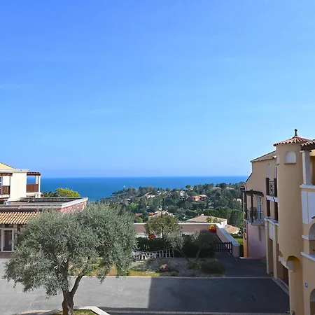 Apartamento L'esquinade - P5 317 By Interhome Saint-Raphaël