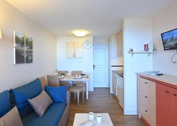 Lägenhet L'esquinade - P5 317 By Interhome Saint-Raphaël