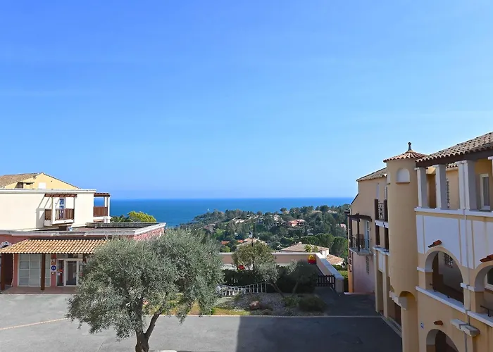 Lägenhet L'esquinade - P5 317 By Interhome Saint-Raphaël