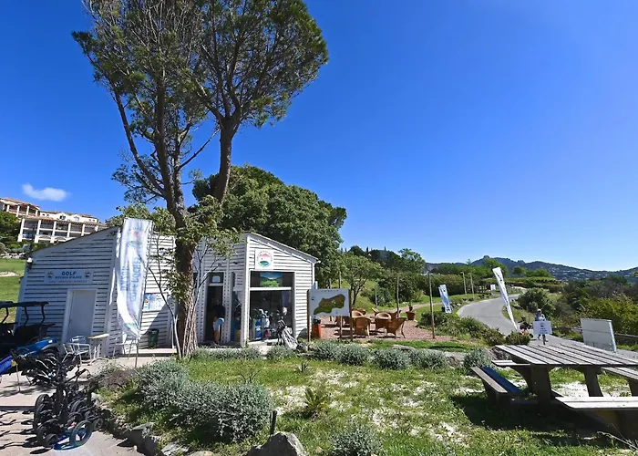 L'esquinade - P5 317 By Interhome Saint-Raphaël