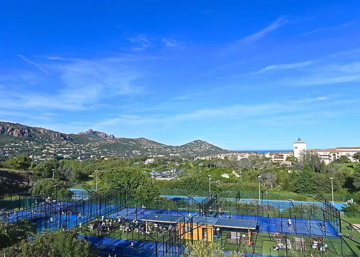 Lägenhet L'esquinade - P5 317 By Interhome Saint-Raphaël